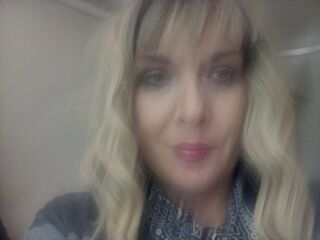 livesex cam girl CottonEverhardx