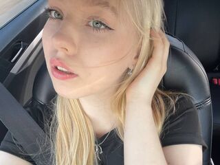 streaming live webcam DaisyMonro