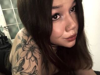 webcamgirl DawnFlood