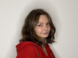 cam girl showing tits DeirdreTurnball