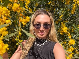 jasmin live webcam DelaineClowerd