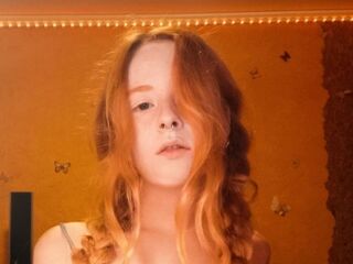 nude webcamgirl DeliaLashbrook
