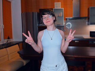 teaser cam DevonaHawkinson