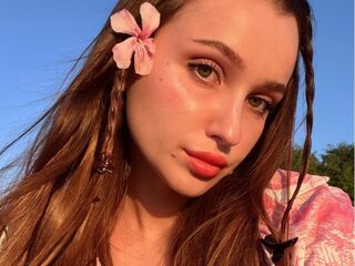 girl cam naked ElisaHeathe