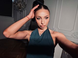 strip tease ElizabethNorris
