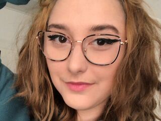 cyber sex chat EllaChristine