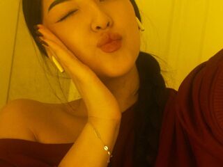 camgirl fingering shaved pussy ElleJacksonn