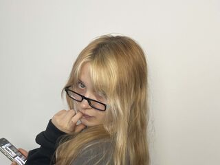 free chat EloiseGow