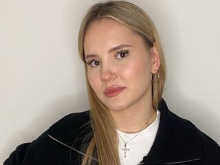 cam babe EmeritaParra