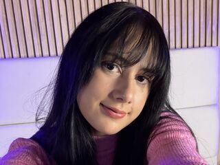 beautiful webcam girl EmilyAleen