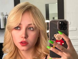 free video chat room EmilyCarles