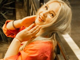 beautiful girlcam EstellaLugabihl