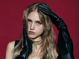 camslut video EveTottingham