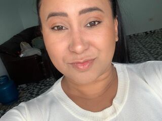 naughty cam girl masturbating with dildo FabiTeixeira