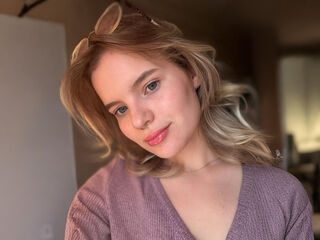 voyeur web cam HeidyNemzin