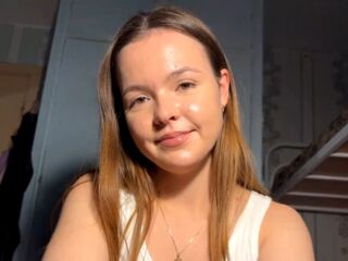 closeup webcam HollyCathrin