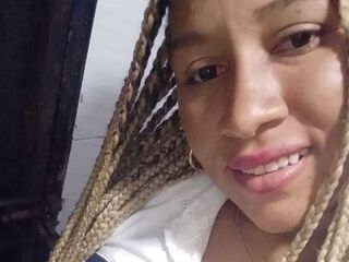 naughty cam girl IsisRusso