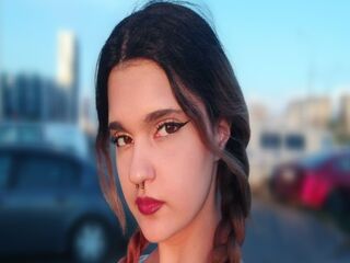 masturbating webcamgirl IvelisseConsuelo