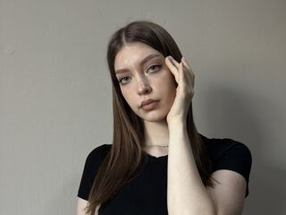 naked cam girl photo JennetteLefter