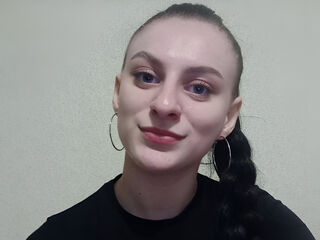 naked girl with webcam masturbating with sextoy JessaaRhodess