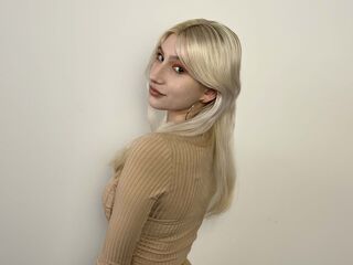 nude cam girl photo JoslynCobbin