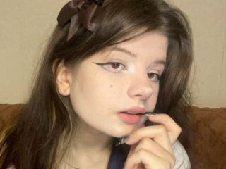 nude webcamgirl photo KarolynBerendzen