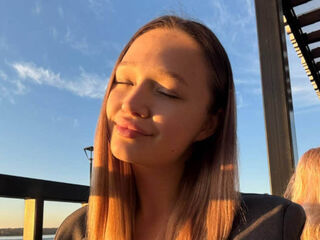 sexy webcam girl KatharineDeakyne
