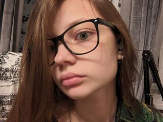 fingering webcamgirl KeeleyCaryl