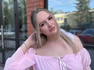 cam whore KellyHowell