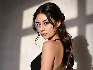 hot camwhore KiaraPopers