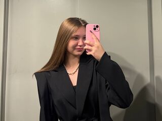 beautiful camgirl KrissyChidester