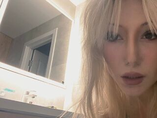 camslut naked KristiiLake