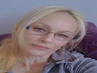 camgirl video chat LadyAzura