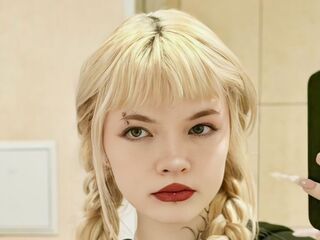 hot cam girl fingering pussy LatashaLafevre