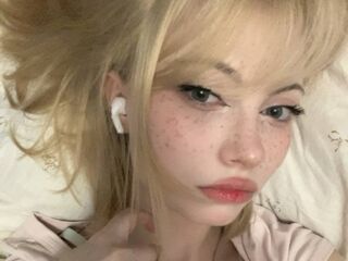 hot strip tease webcam LeonardaZeeman
