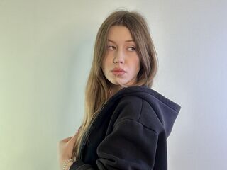 webcam bitch LeonilaKesling