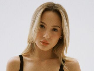 strip show LeticiaTso