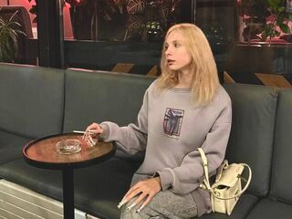 live-chat LilaKeehan