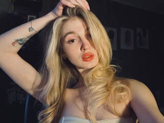 cam strip tease LilithTreasure