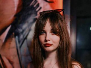 streaming live webcam LisaDrake