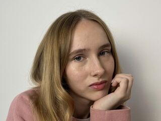 girl cam live LisetteMaupredi