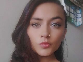 cam girl playing with sextoy LizMont