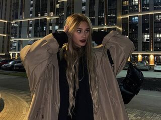 sexcam photo LizaKitchin