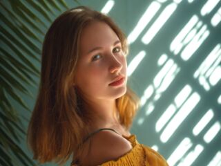 camgirl picture LucettaHarder