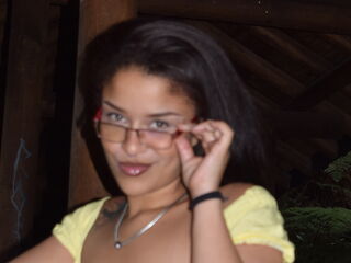 camslut fingering wet pussy LunaRuselly