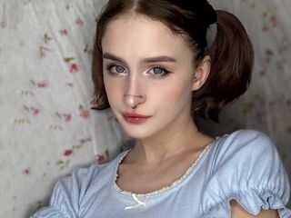camgirl shaving pussy LunaWolfmoon