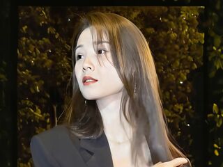 naked webcamgirl LunaYao