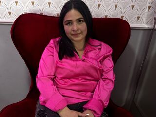 naked webcamgirl LyaBonnet