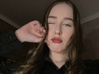 naked cam girl MacieAragones