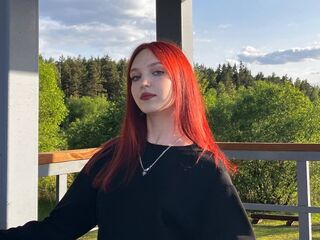 cam girl live webcam video MagaretMontie